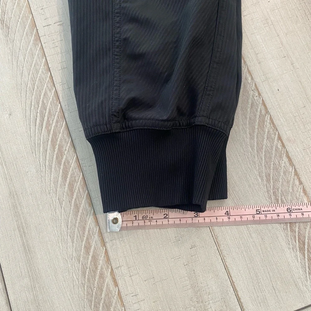 Lululemon Dance Studio Joggers size 4 - Picture 2 of 10